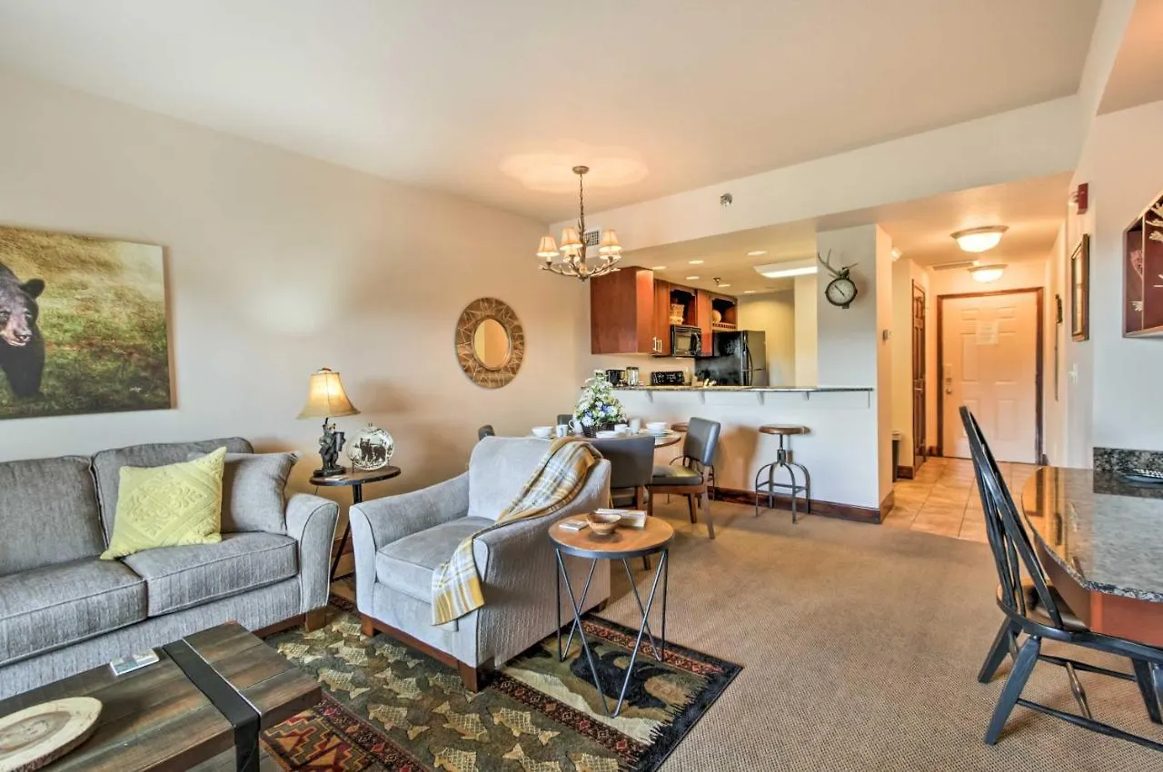 High Above It With Amenity Access Apartment Pigeon Forge