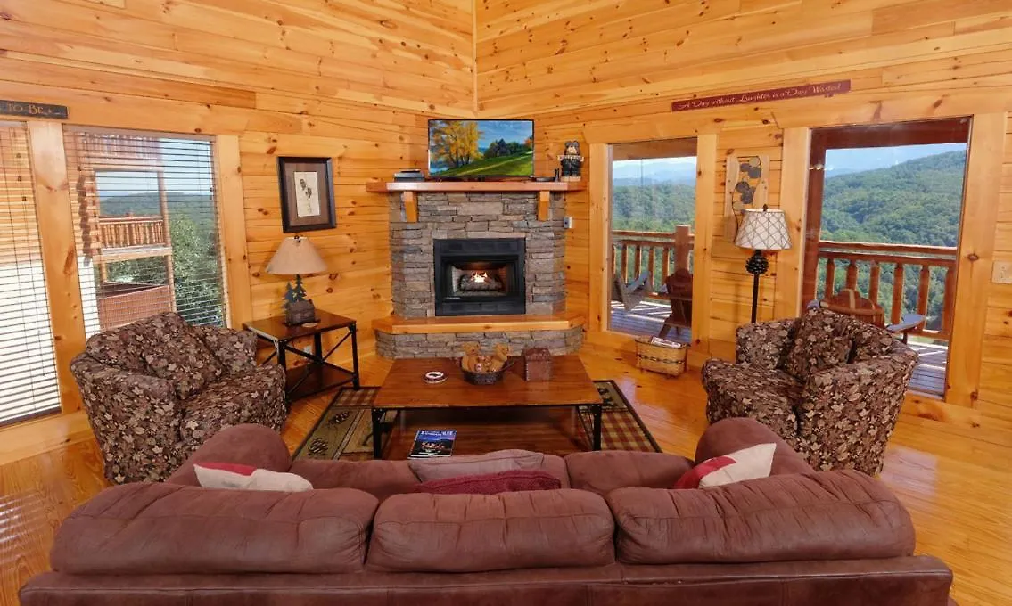 Villa Highland Plunge Pigeon Forge