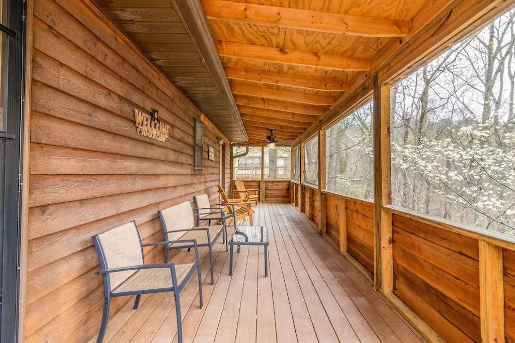 King Bed Pet Friendly Smart Lock Tatil Evi Pigeon Forge