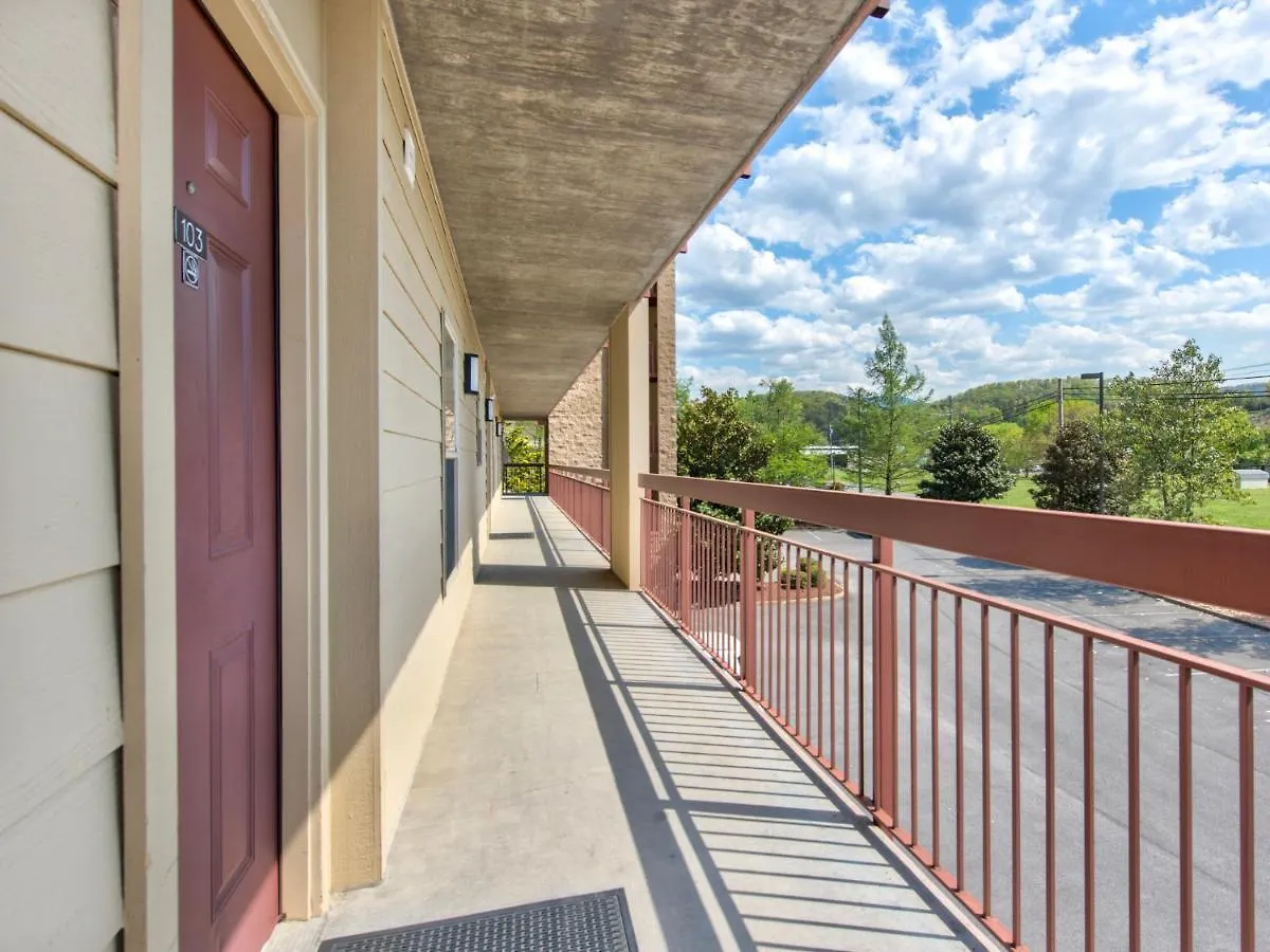 Riverside Dream Cedar 103 * Pigeon Forge