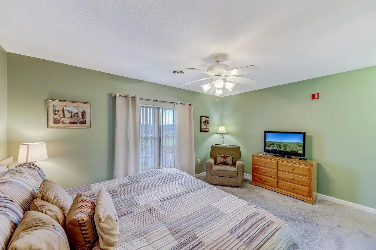 Birds Eye View Whispering Pines 252 Apartment *