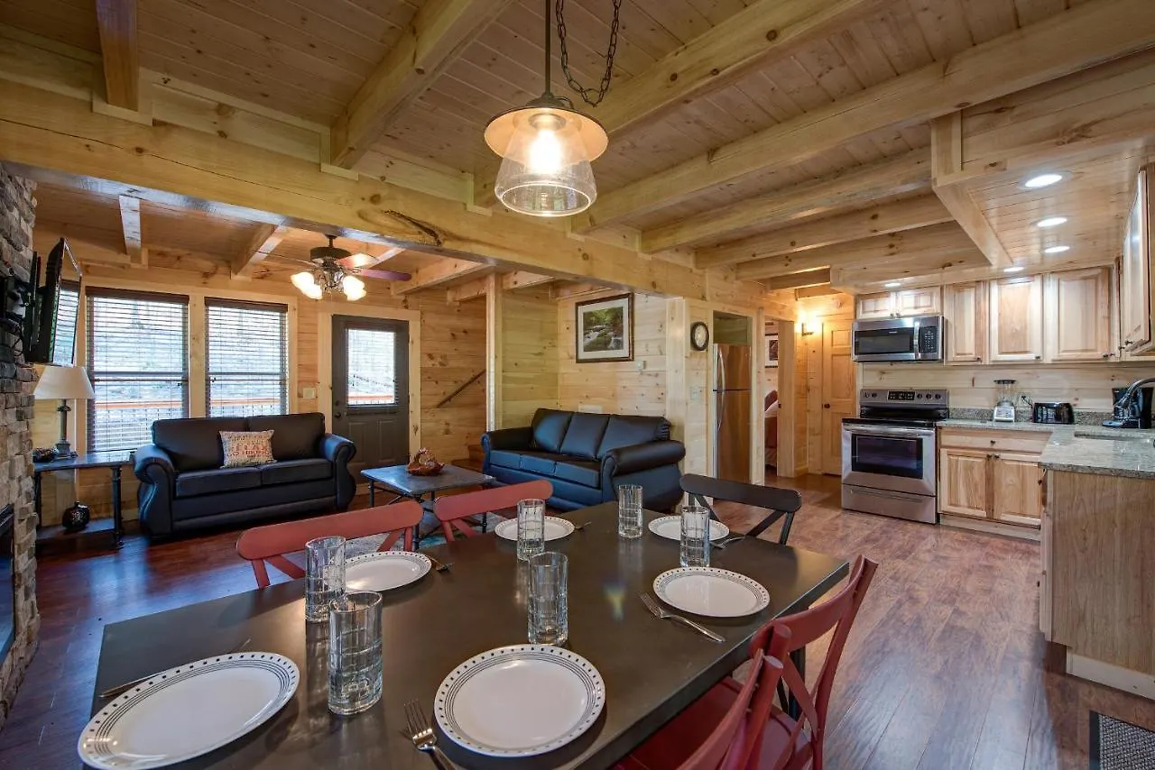 Woodland Escape Holiday home Pigeon Forge