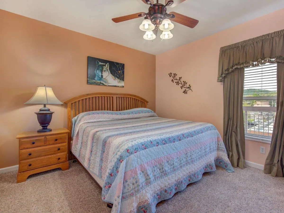 Creekside Hideaway Bear Crossing 403 Apartman Pigeon Forge