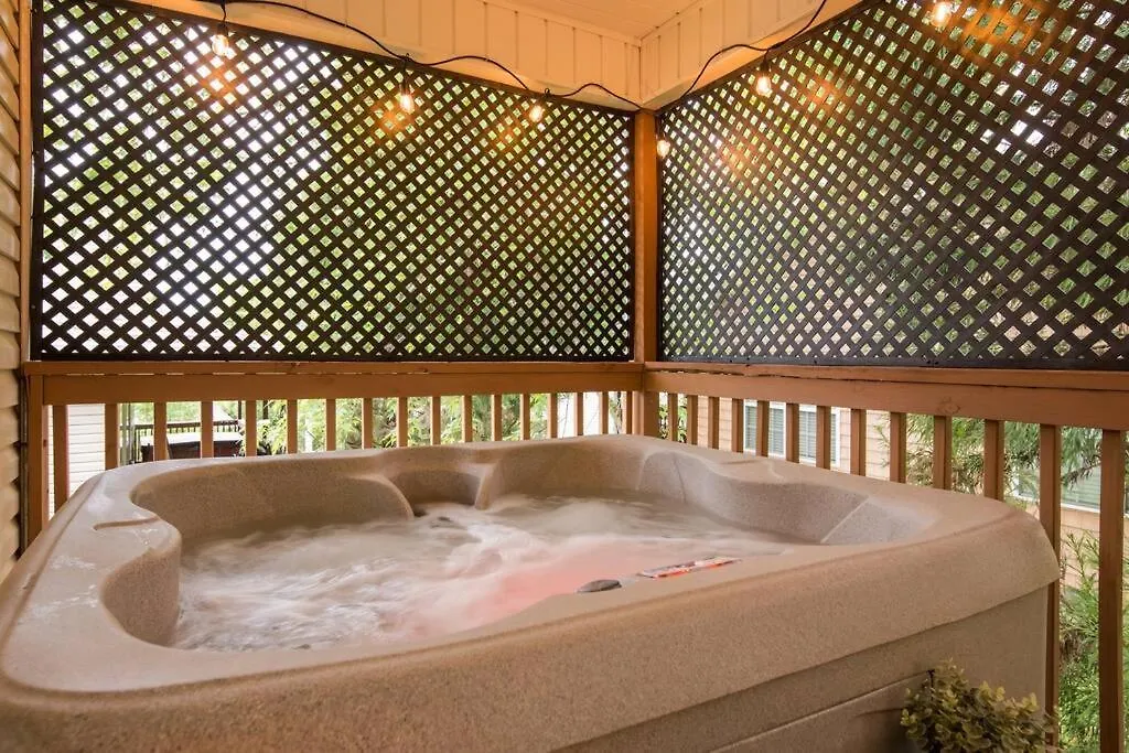 Great Smoky Mountain Get-away 度假居 鸽子谷
