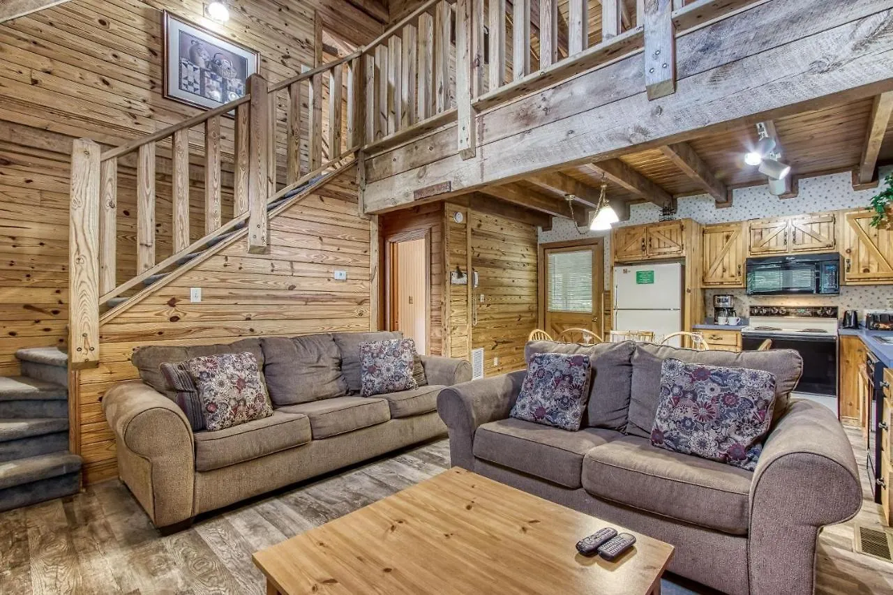 펜션 Four-bedroom House