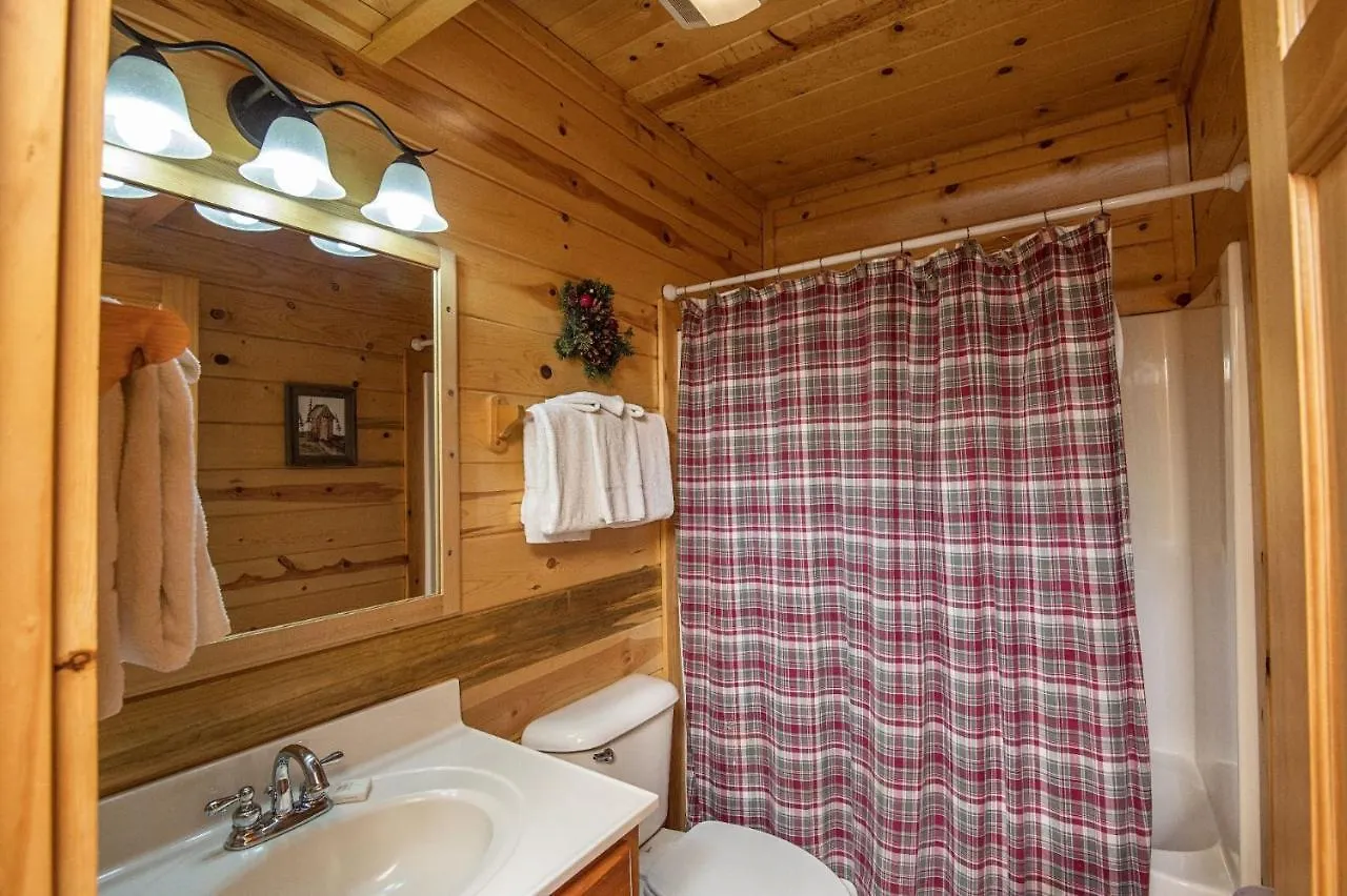 Er244 - Black Hawk Hideaway * Pigeon Forge