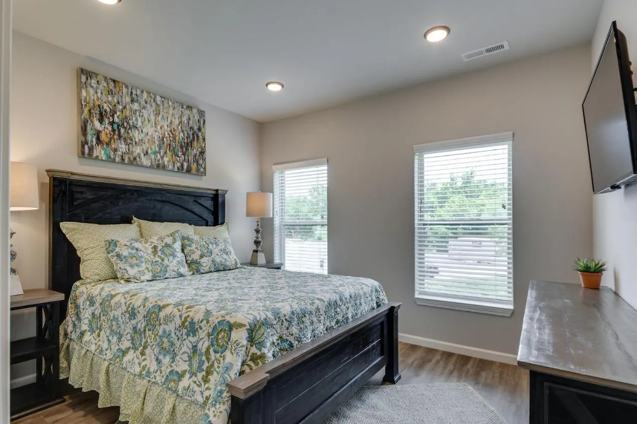 Apartment New 3 Bedroom Sleeps 6 Pigeon Forge