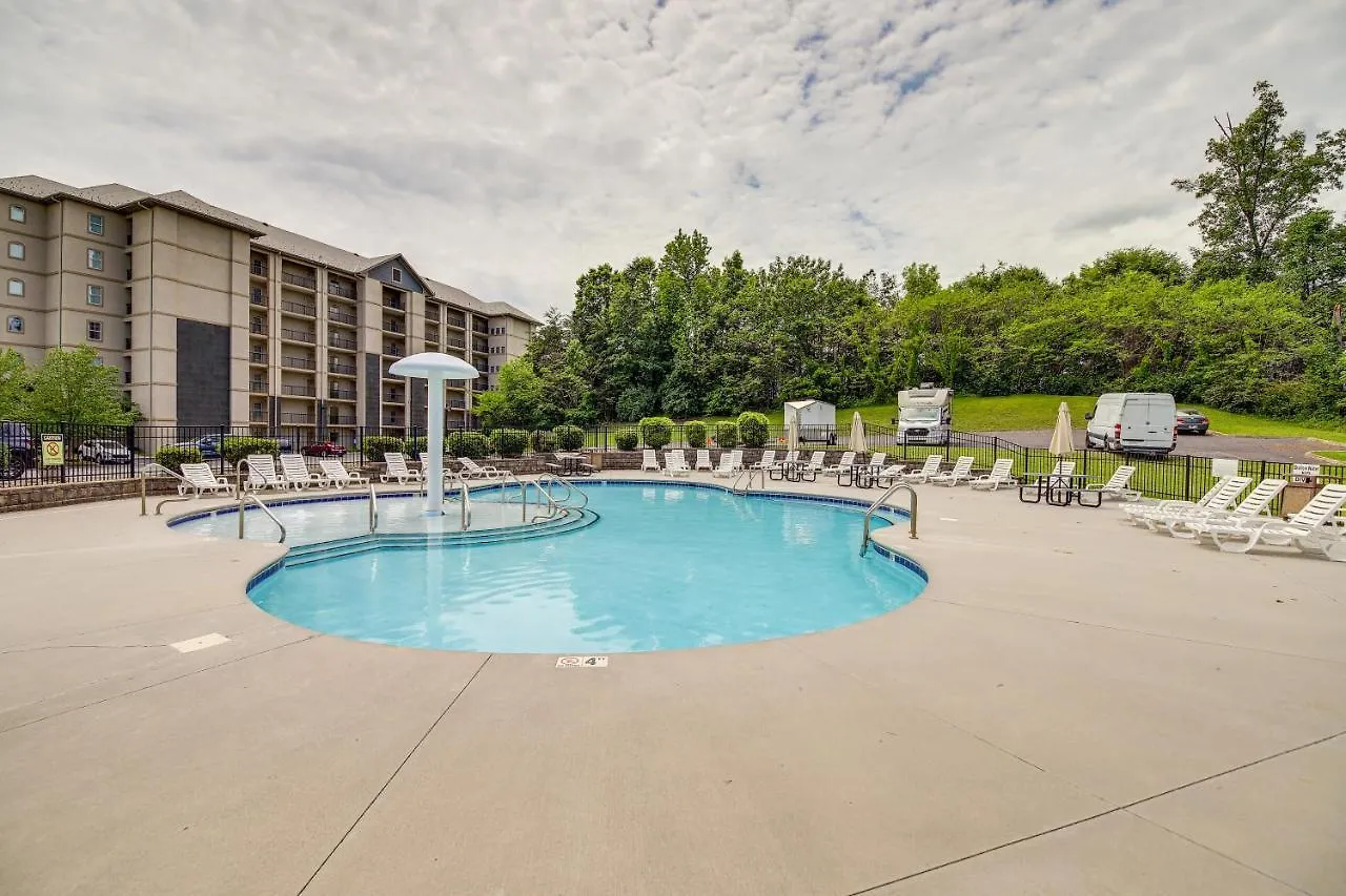 With Community Amenities! Apartment *