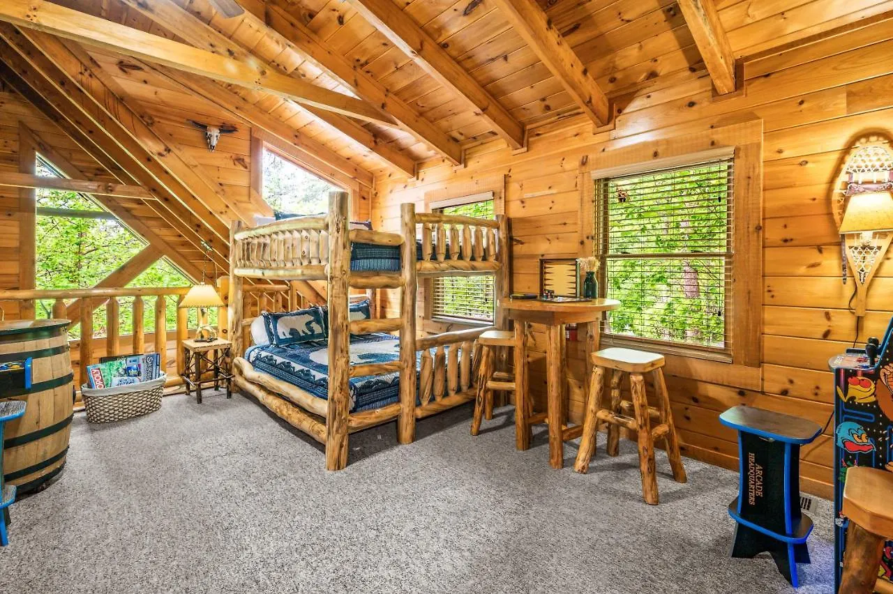 샬레 Charming Cabin W/ Hot Tub, Game Room, Location *