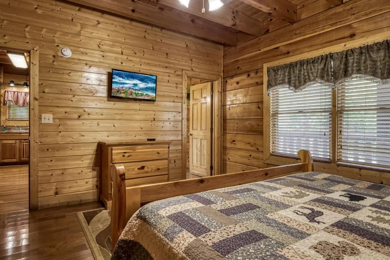 Holiday home Ern849- Sweet Escape - Great Location! Close To Action! *
