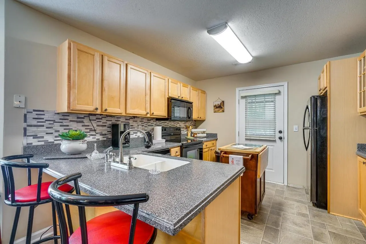 بيت للعطل With Screened Porch, 3 Mi To Town! بيدجن فورج