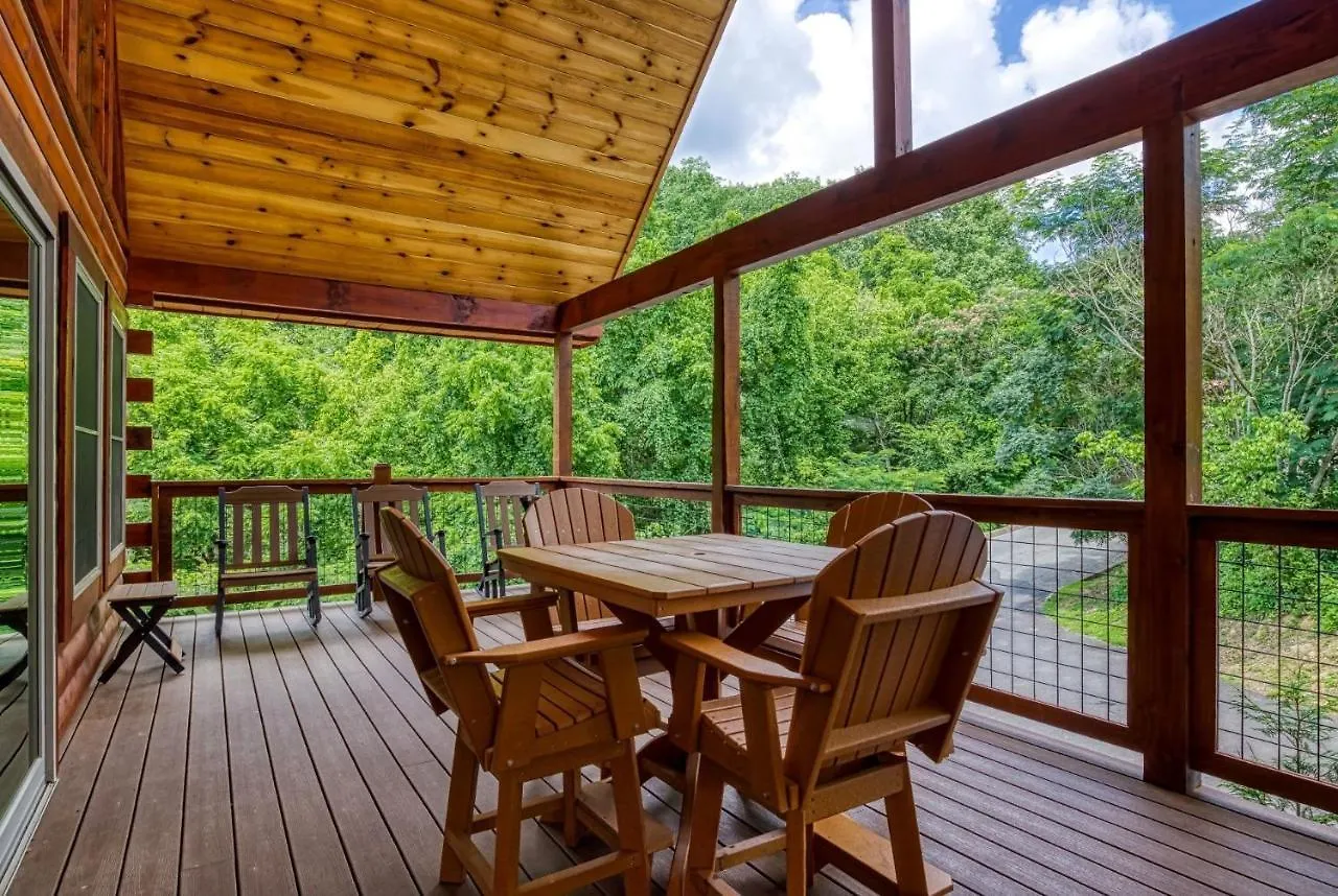 Ern841 - Sweet Feet Retreat - Location, Location, And Private Indoor Pool! * Pigeon Forge