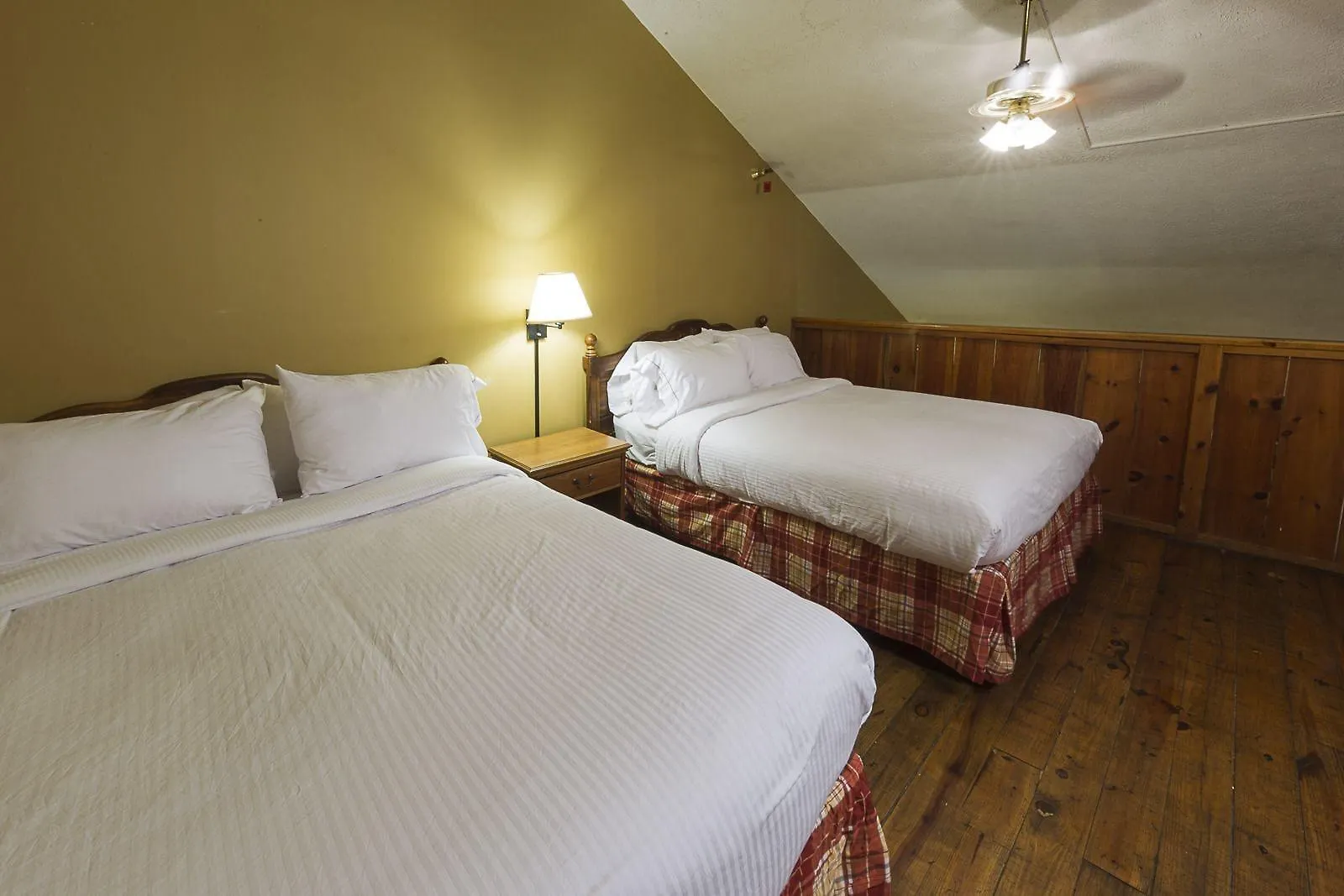 Timbers Hotel 2*