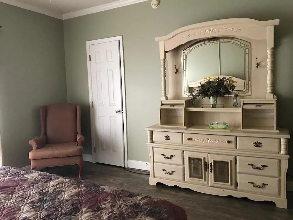 River Place Motel 3*