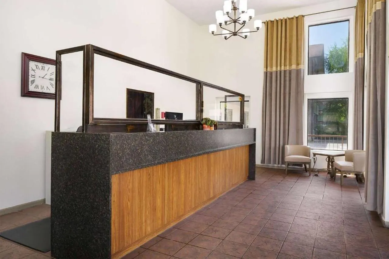 Days By Wyndham South Pigeon Forge
