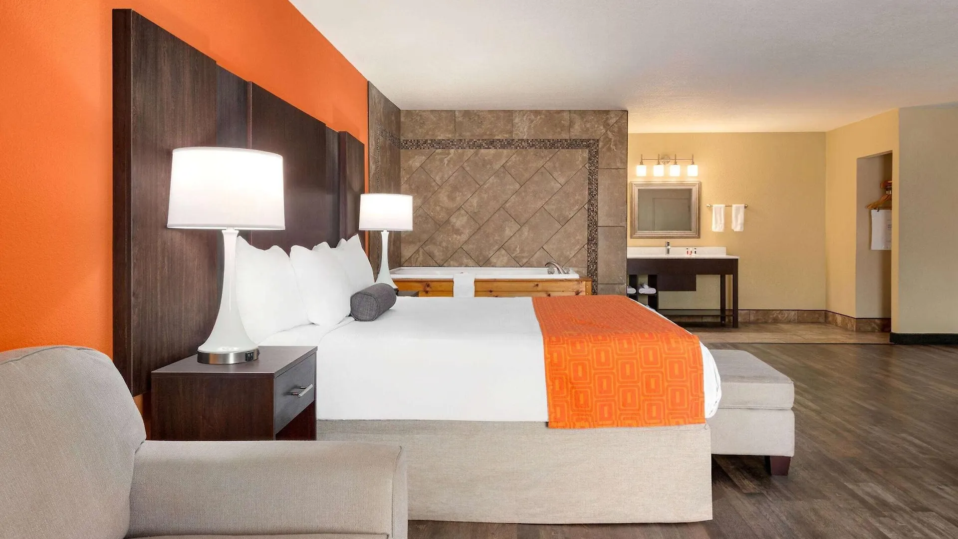 Howard Johnson By Wyndham
