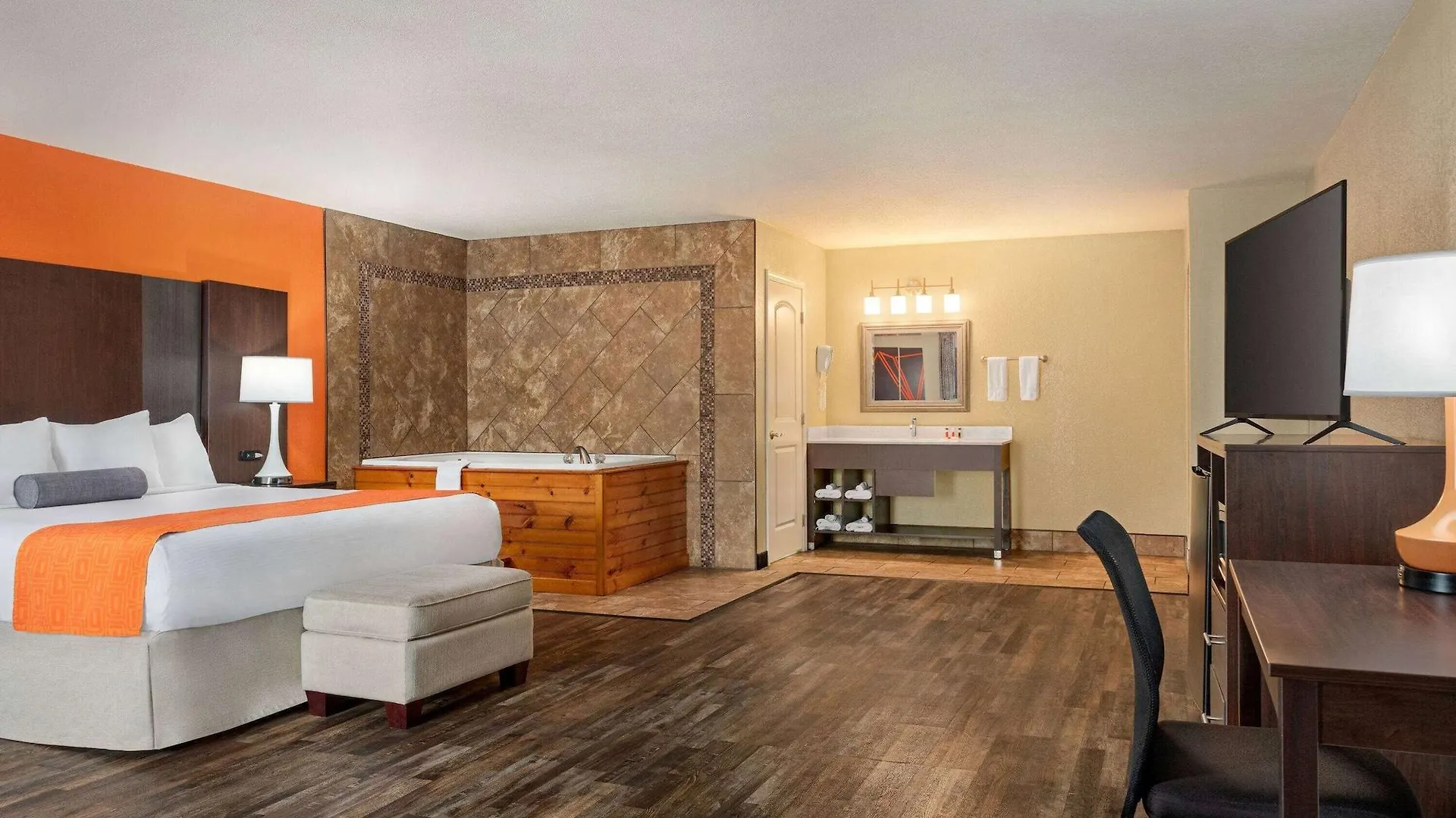 Howard Johnson By Wyndham