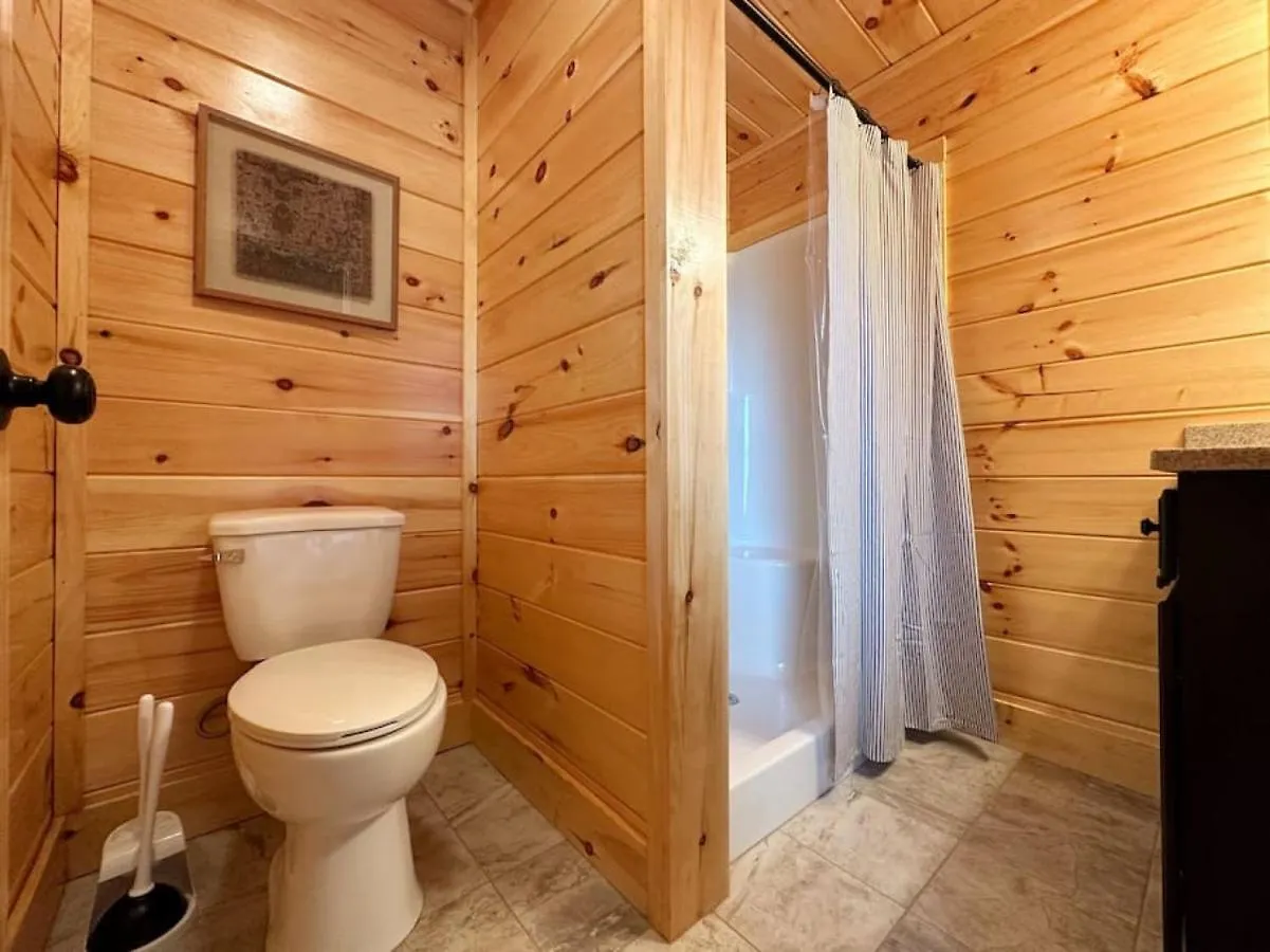 Holiday home Wildwood Retreat Indoor Pool Hot Tub Game Area Pigeon Forge