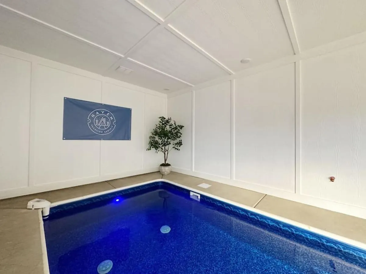 Holiday home Wildwood Retreat Indoor Pool Hot Tub Game Area Pigeon Forge