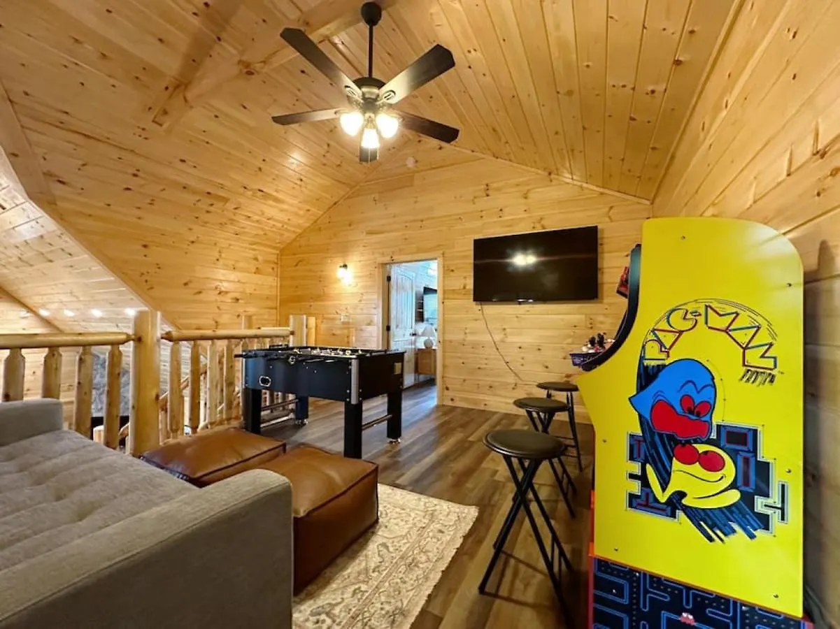 Holiday home Wildwood Retreat Indoor Pool Hot Tub Game Area