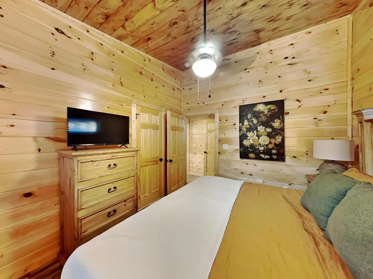 Cove Meadows * Pigeon Forge