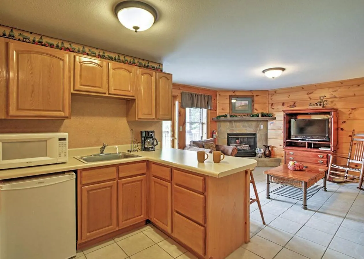 Luxury Cabin, 5 Min To Dollywood, Smoky Mountain Charm! 비둘기 포지