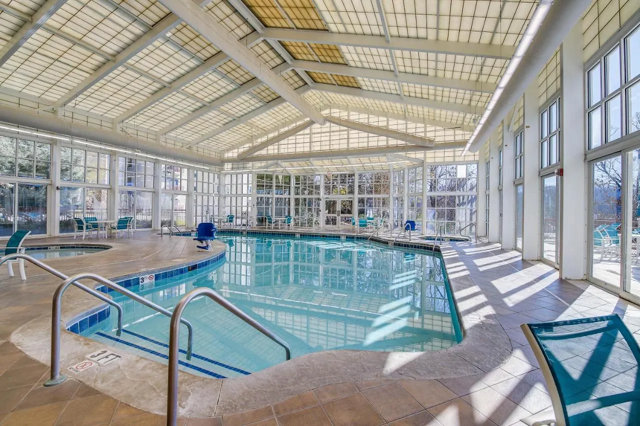 Elegant With Golf Course View! Apartamento Pigeon Forge