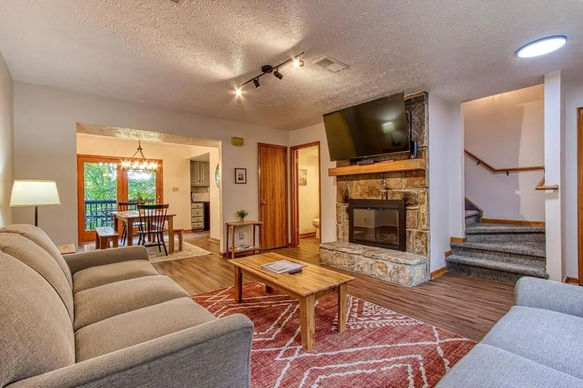بيت للعطل Pinecrest Townhomes-1king-2queen Unit-renovated *