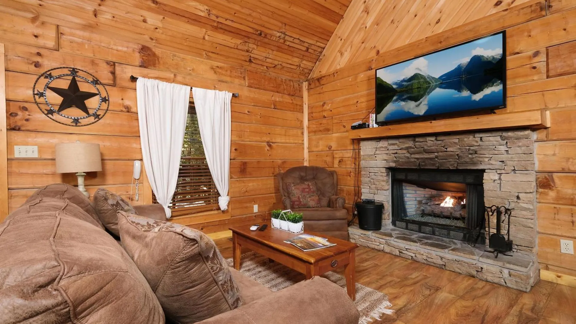 A Mountain Surprise Villa Pigeon Forge