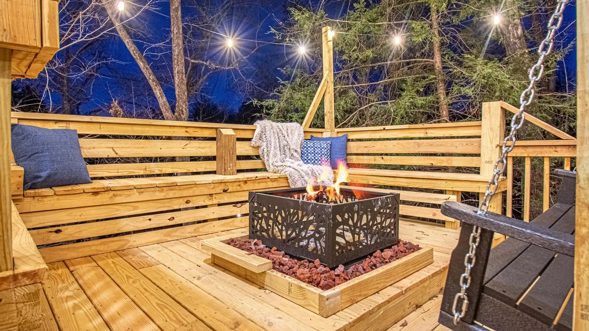 The Family Stone Luxe Sleeps 12 Hot Tub Dogfriendly Dollywood Vakantiehuis