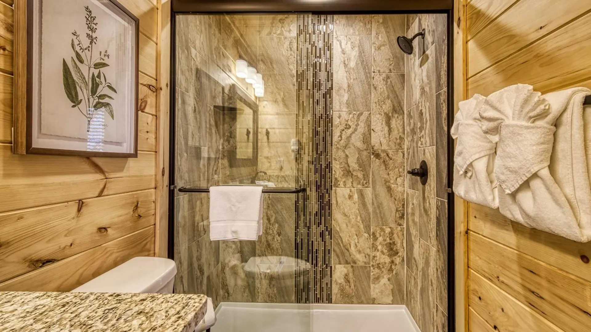 The Taj Ma Ya'll Splash, Indoor Pool, Theater Room, Game Room, 1089 Free Tickets Each Paid Day *