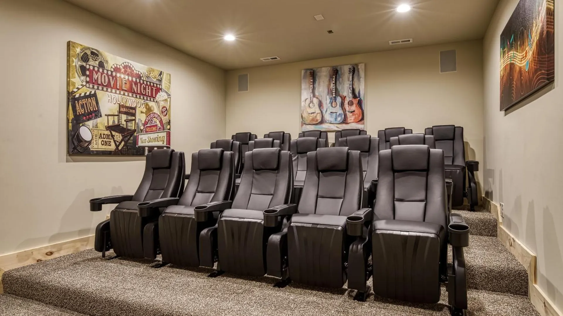 The Taj Ma Ya'll Splash, Indoor Pool, Theater Room, Game Room, 1089 Free Tickets Each Paid Day Pigeon Forge