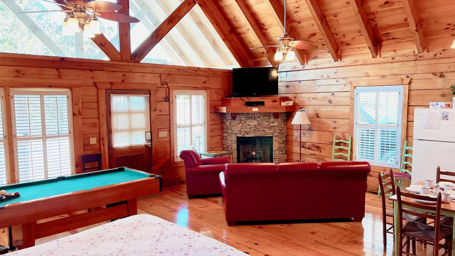 Chalet Adorable Shut'er
