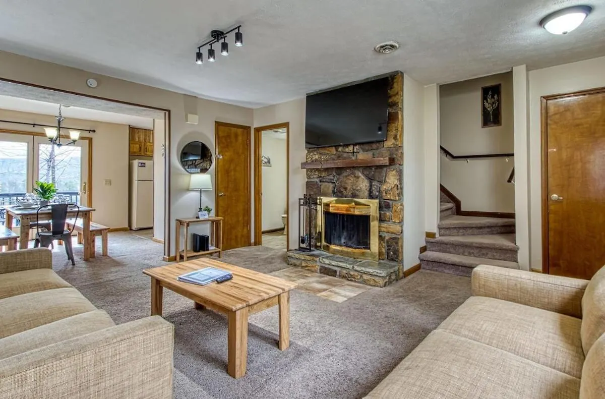 Casa de Férias Pinecrest Townhomes-1king-2queen Unit-updated