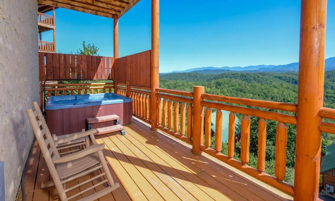 Villa Highland Plunge
