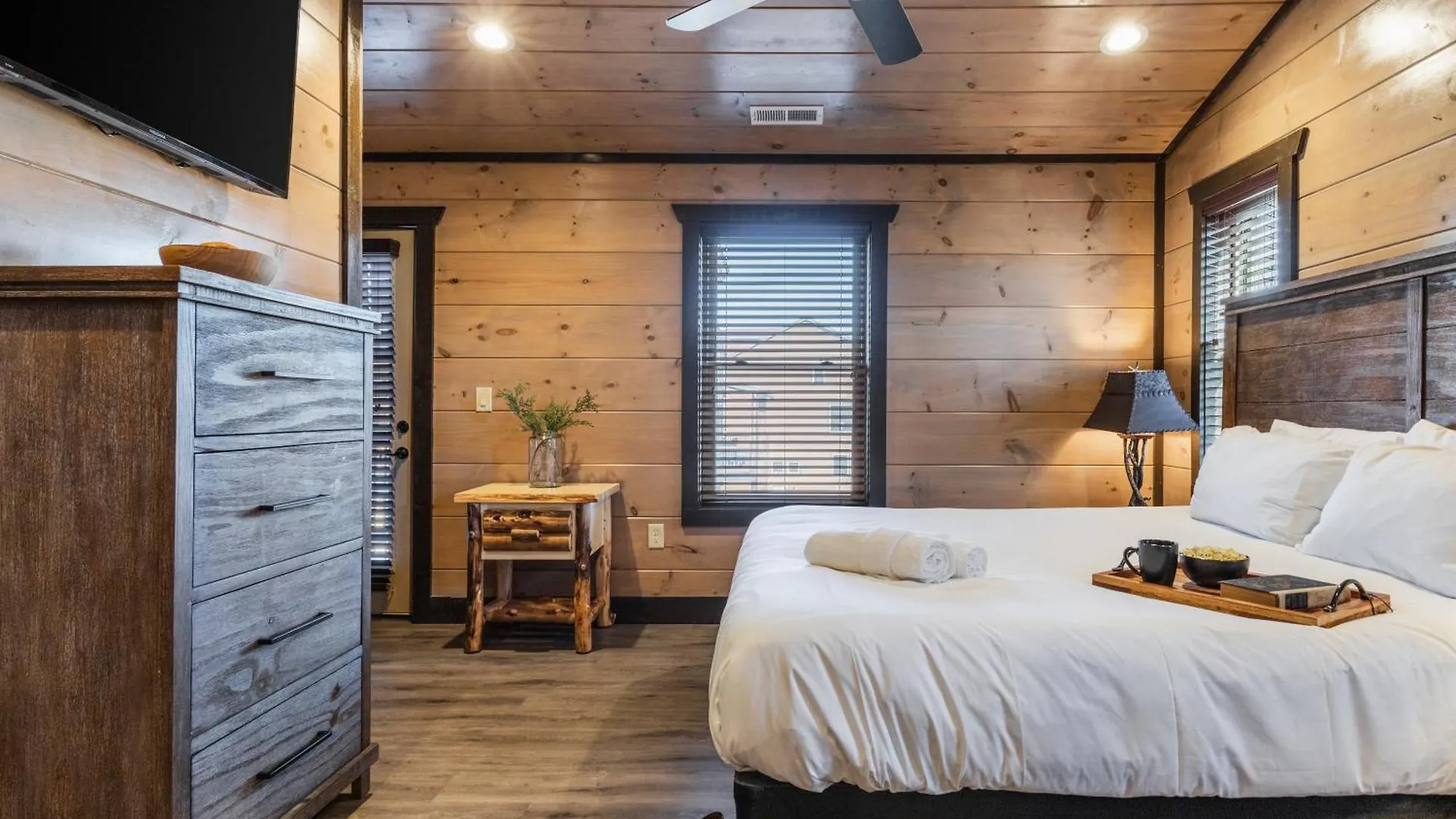 Elk Pass By Avantstay Luxurious Mountain Estate Pigeon Forge