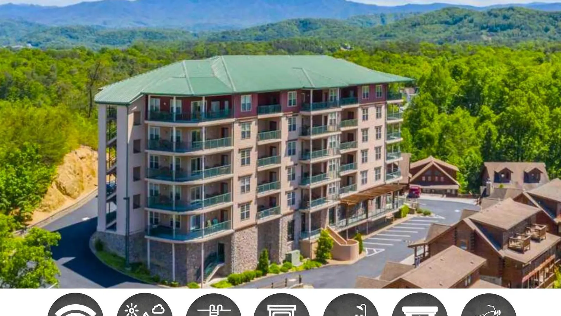 Bearadise Dreams * Pigeon Forge