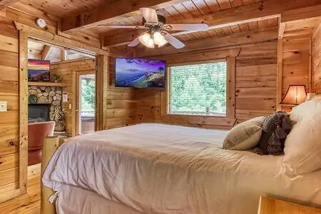 The Wildflower - Woodsy Mtn Retreat Near Everything Casa vacanze Pigeon Forge
