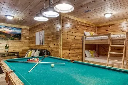 Casa vacanze The Wildflower - Woodsy Mtn Retreat Near Everything Pigeon Forge