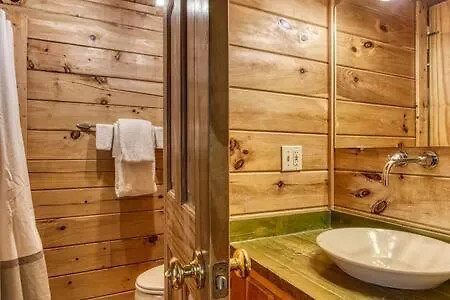 Casa vacanze The Wildflower - Woodsy Mtn Retreat Near Everything *