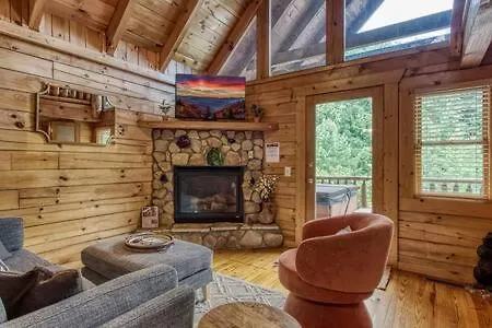 Casa vacanze The Wildflower - Woodsy Mtn Retreat Near Everything Pigeon Forge
