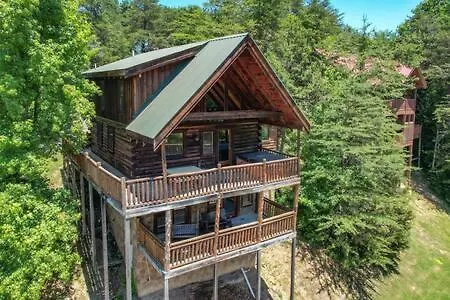 The Wildflower - Woodsy Mtn Retreat Near Everything Casa vacanze