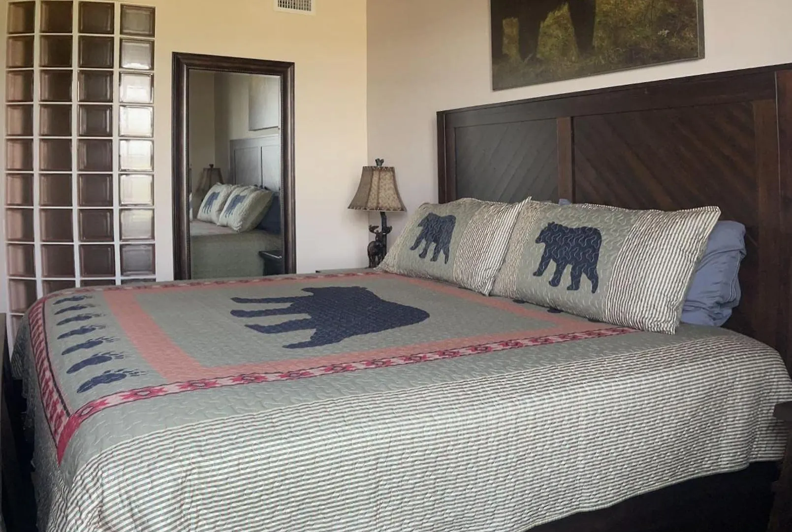 Noelle's Nest Apartment Pigeon Forge