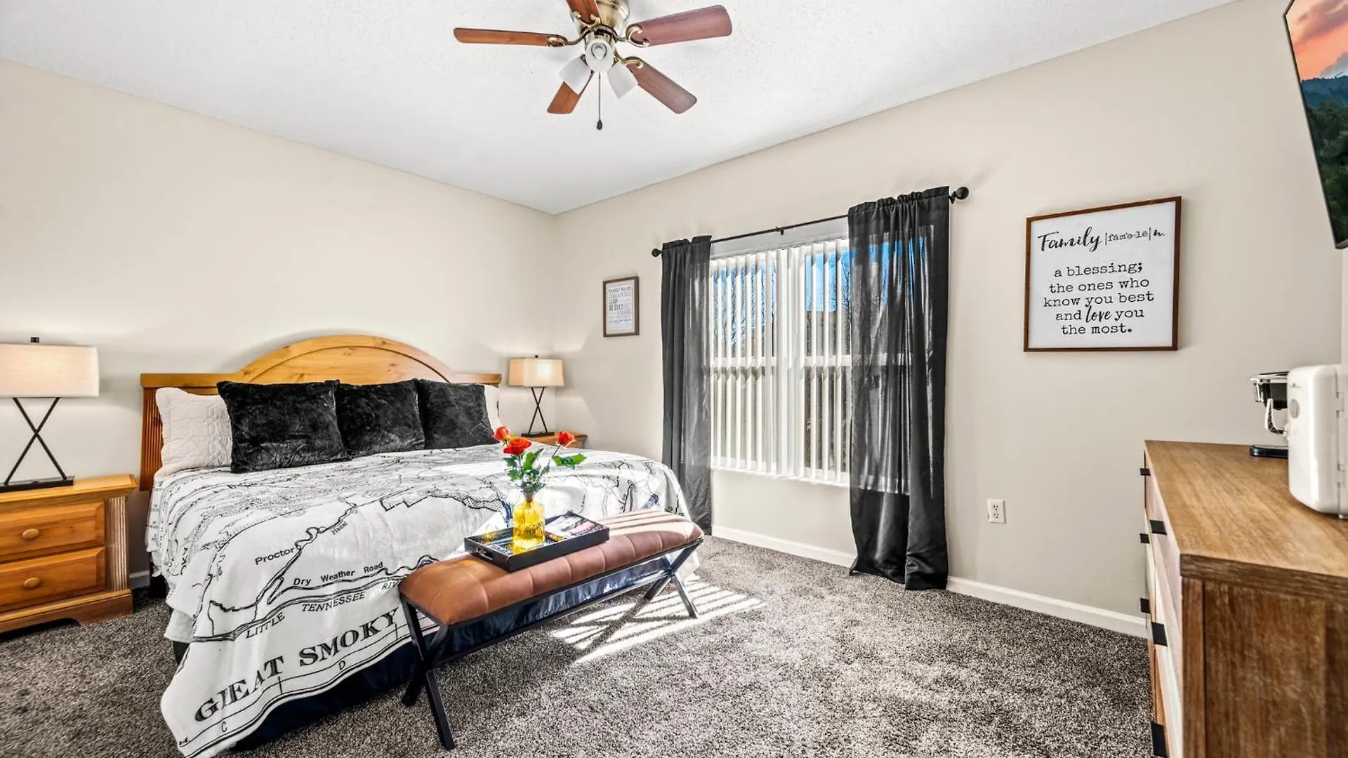 Peaceful In The Pines By Distinctive Getaways * Pigeon Forge