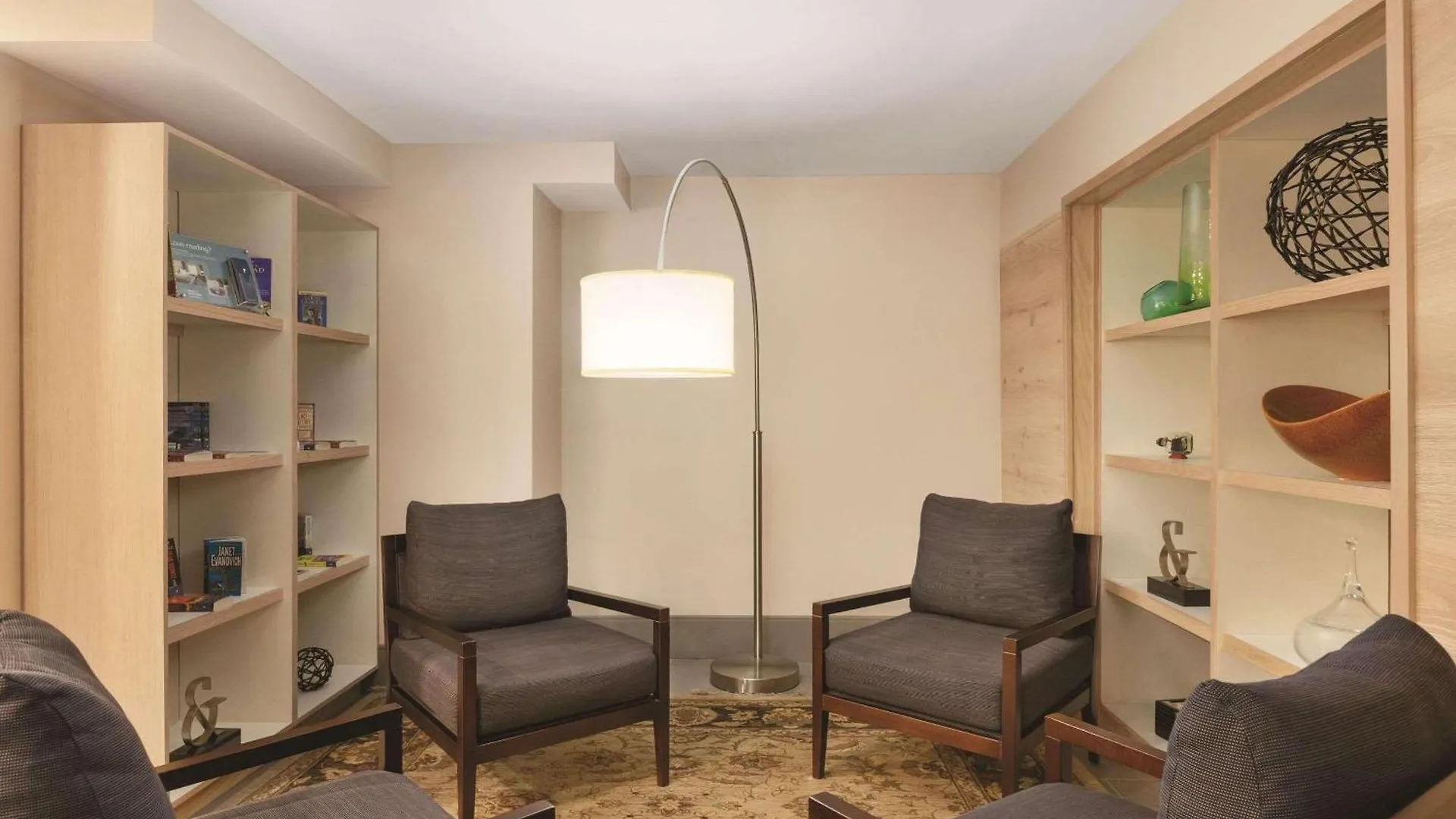 Country & By Radisson, South, Tn Hotell