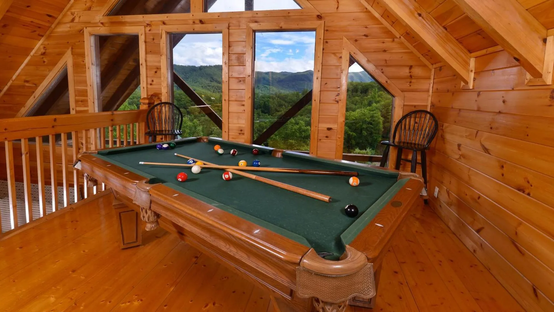 Camp David * Pigeon Forge