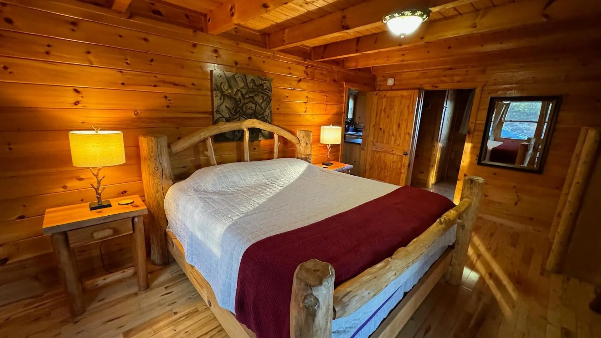 Chalet Smoky Paws - Exceptional Cabin, Stunning Mountain Views, Hot Tub, Tranquil, Gigabit Internet, Free L2 Ev Pigeon Forge