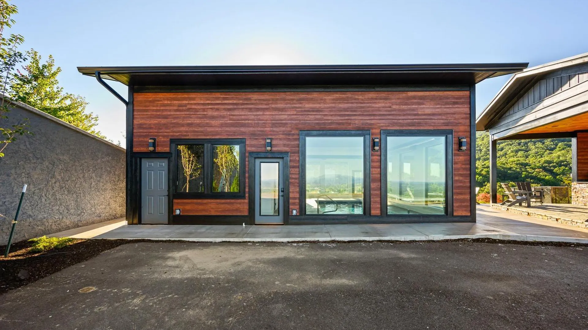 Higher Power, 6bdrm 6bath, Specials, Free Tickets, Indoor Pool, Amazing View, Hot Tub, Gameroom