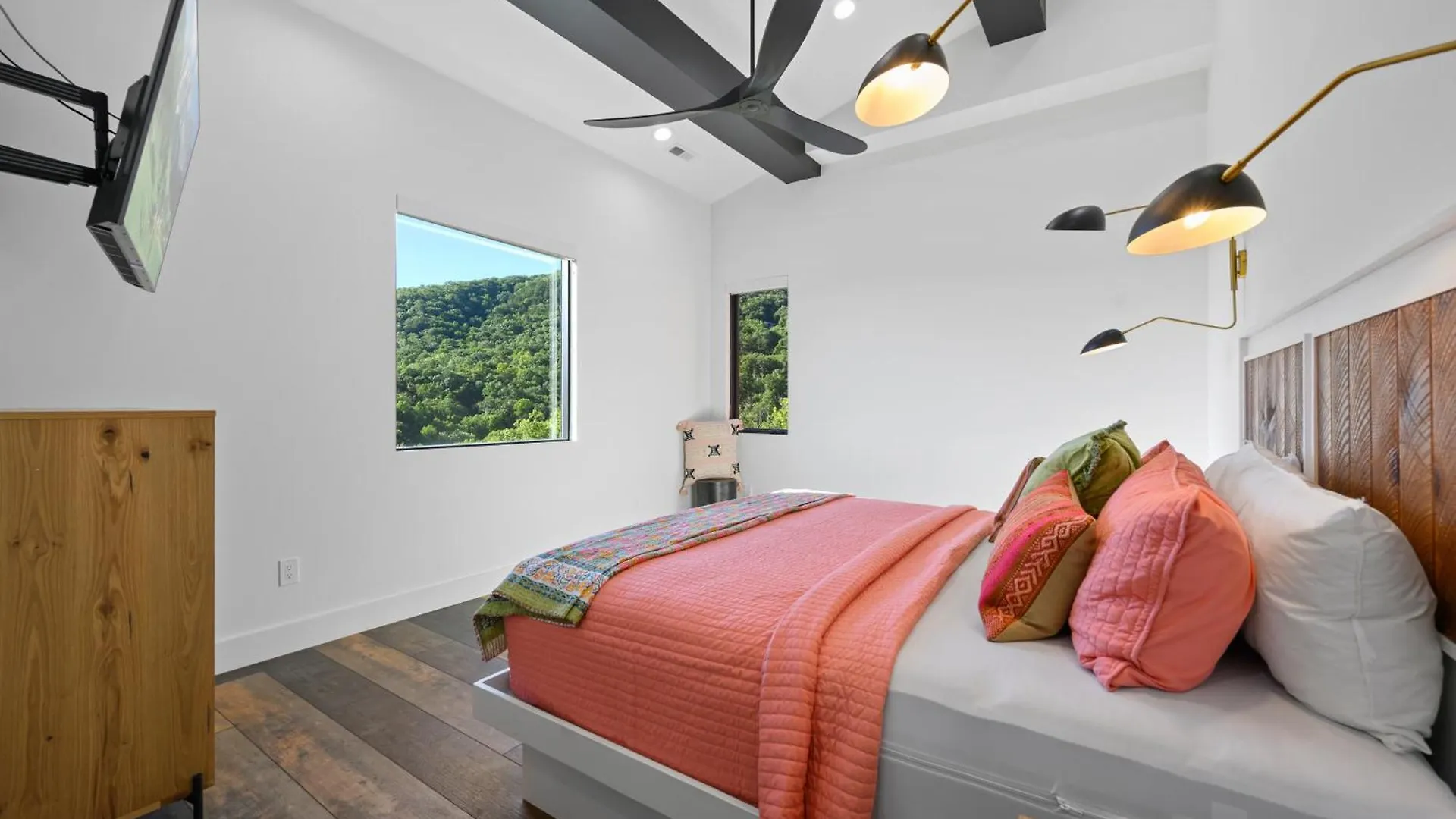 Higher Power, 6bdrm 6bath, Specials, Free Tickets, Indoor Pool, Amazing View, Hot Tub, Gameroom *
