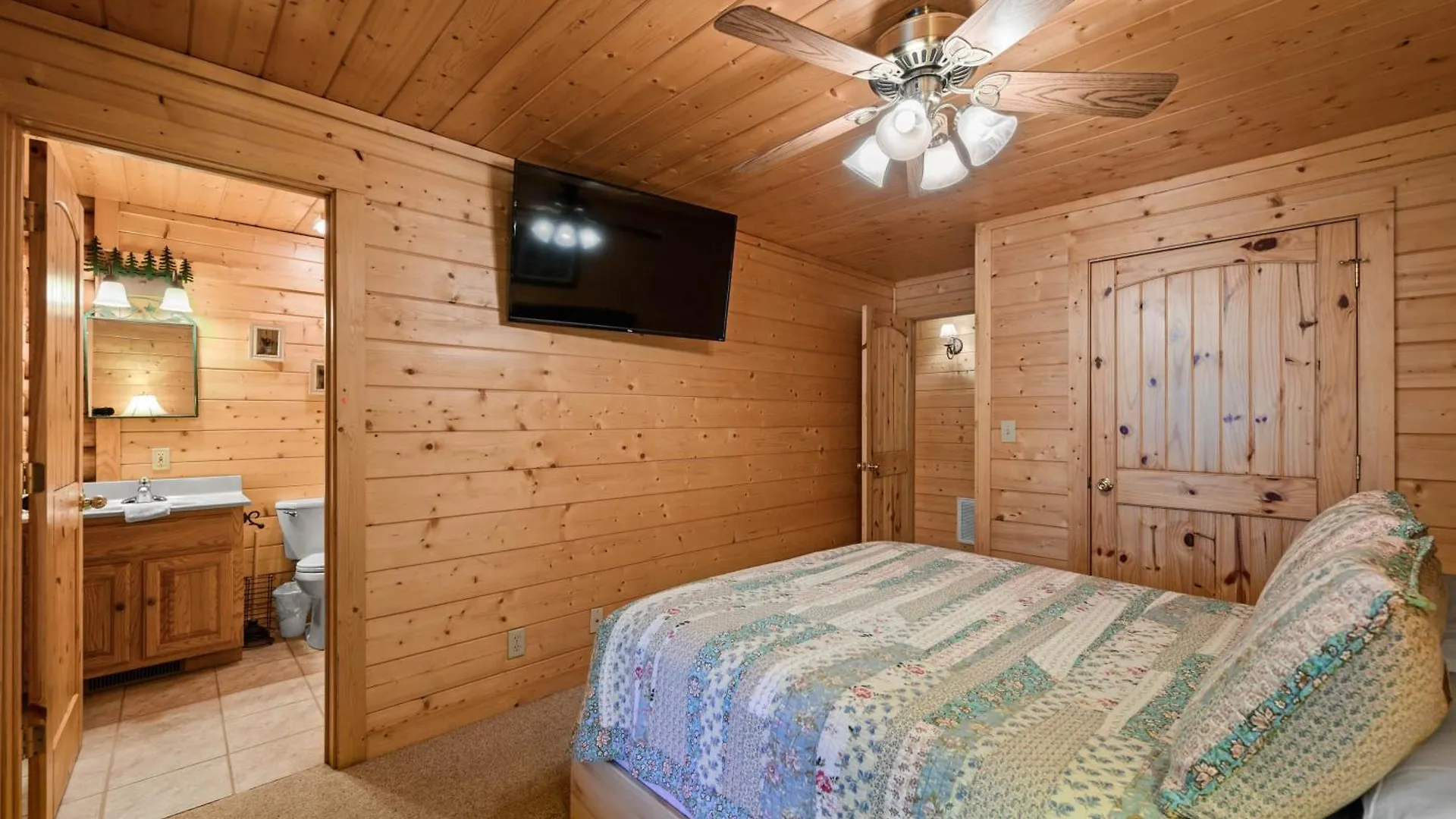 Valley Dream:3 Bdrm 3bath, Specials, Free Tickets, One Level * Pigeon Forge